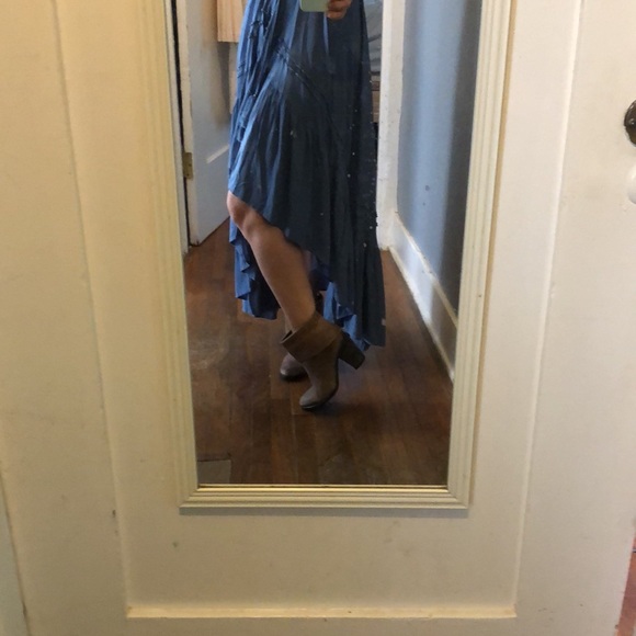 Chick on a Mission Gray leather fold over booties - Picture 7 of 7